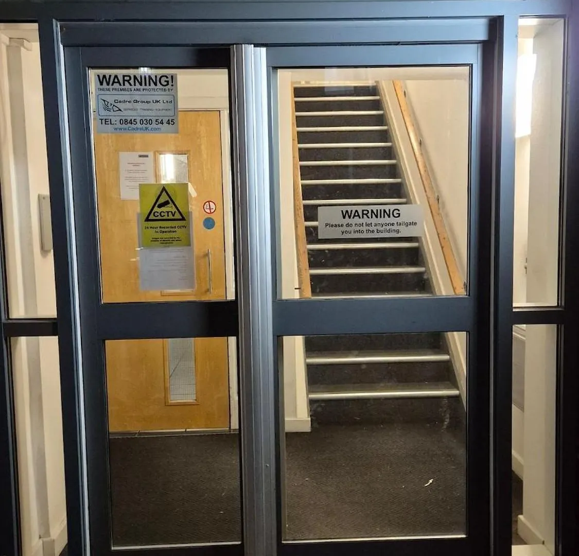 Cozy 1 Bedroom Apartment, Sheffield City Center, Free Wifi 0*,