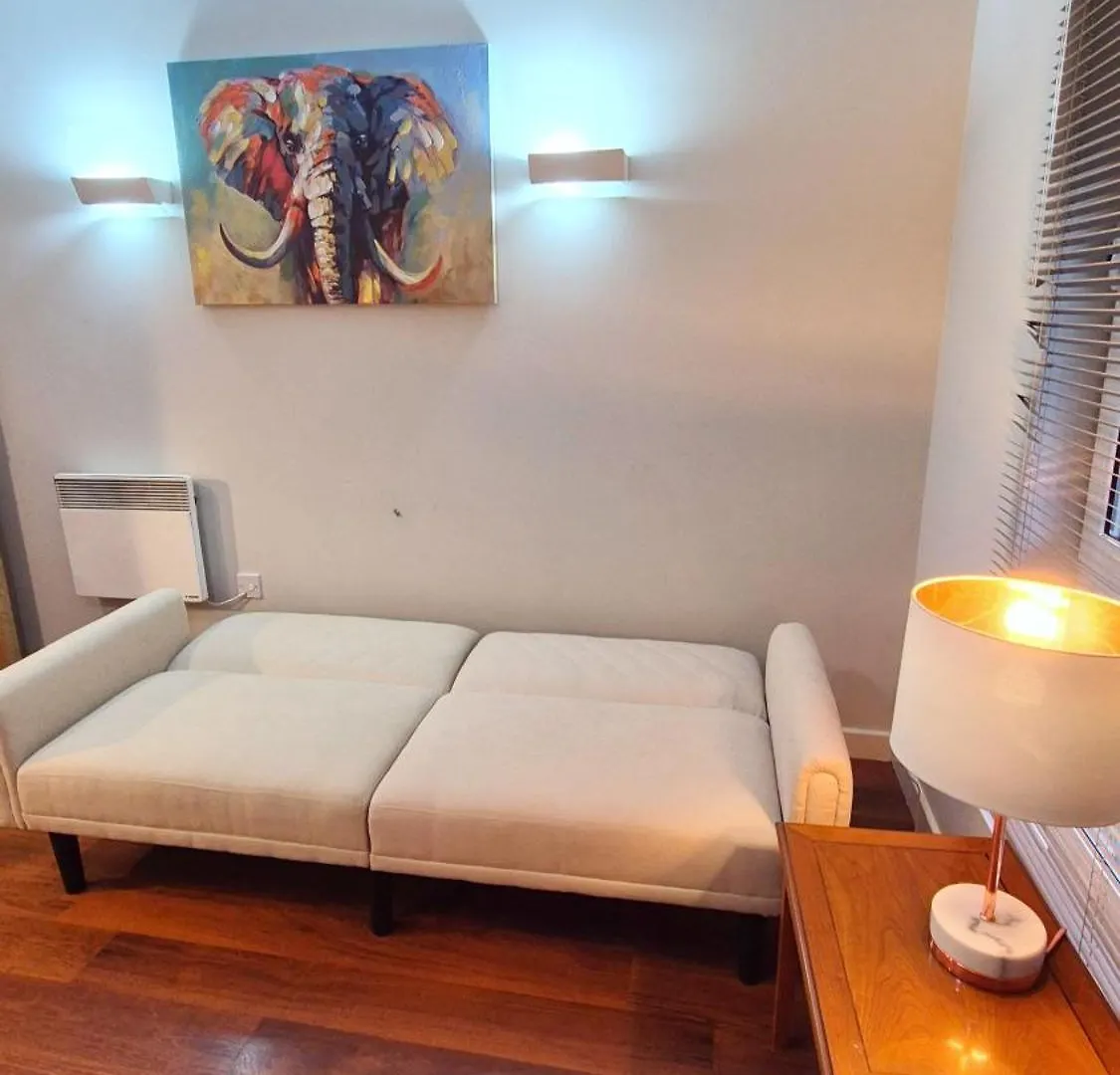 Cozy 1 Bedroom Apartment, Sheffield City Center, Free Wifi